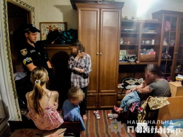 На Житомирщині на вихідних померли двоє діточок, а підліток потрапив у лікарню з отруєнням невідомою речовиною На Житомирщині на вихідних померли двоє діточок, а підліток потрапив у лікарню з отруєнням невідомою речовиною