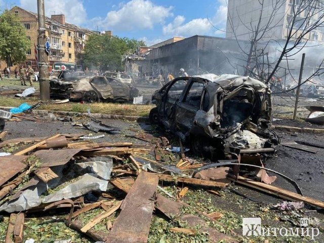 Кількість жертв ракетного удару по Вінниці зросла до 12 Кількість жертв ракетного удару по Вінниці зросла до 12