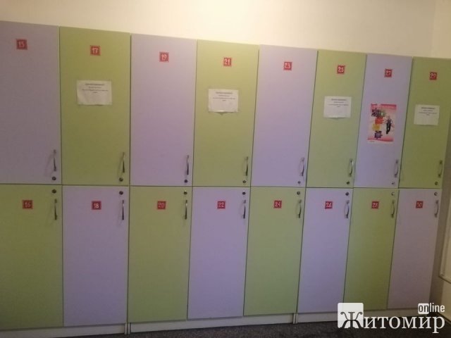 У дитини зник ланцюжок: в одному з житомирських спортзалів одним ключиком можна відкрити декілька шаф У дитини зник ланцюжок: в одному з житомирських спортзалів одним ключиком можна відкрити декілька шаф