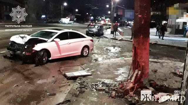 На проспекті Миру в Житомирі Audi зіштовхнулось з Renault. ФОТО