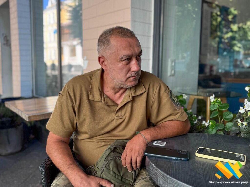 «Депутат» із житомирської 95-ї: історія добровольця, яка не вимірюється медалями - Інформація, Розмова. Джерело: Zhitomir-OnLine «Депутат» із житомирської 95-ї: історія добровольця, яка не вимірюється медалями - фото №