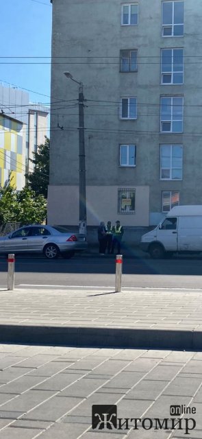Водіям на замітку. Будьте пильні біля ОЛДІ в Житомирі: поворот ліворуч - заборонений. ФОТО Водіям на замітку. Будьте пильні біля ОЛДІ в Житомирі: поворот ліворуч - заборонений. ФОТО