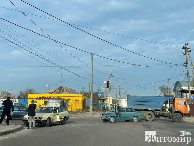 ДТП у Житомирі на Мальованці. ФОТО