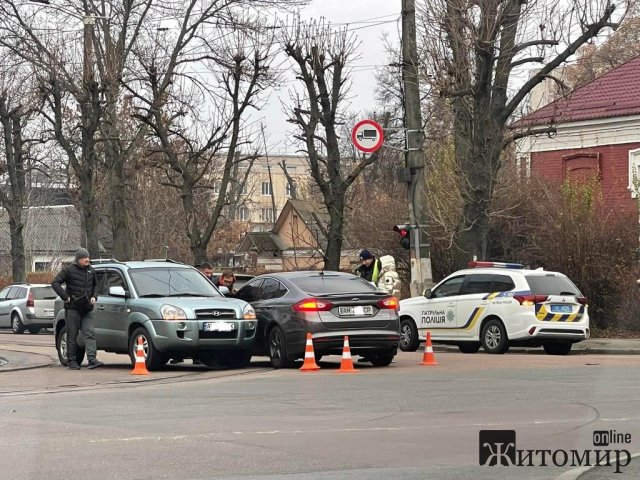 ДТП біля "Електровимірювача" в Житомирі. ФОТО
