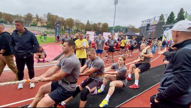 На Всеукраїнських змаганнях з кросфіту команда Житомирського військового інституту здобула ІІ місце - Спорт. Джерело: Zhitomir-OnLine На Всеукраїнських змаганнях з кросфіту команда Житомирського військового інституту здобула ІІ місце - фото №1
