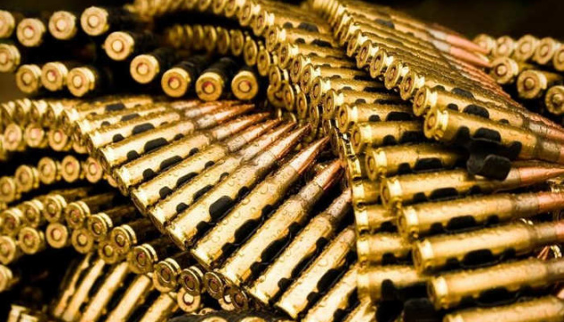 Хто підвезе робітника до патронного заводу у Житомирі? Хто підвезе робітника до патронного заводу у Житомирі?