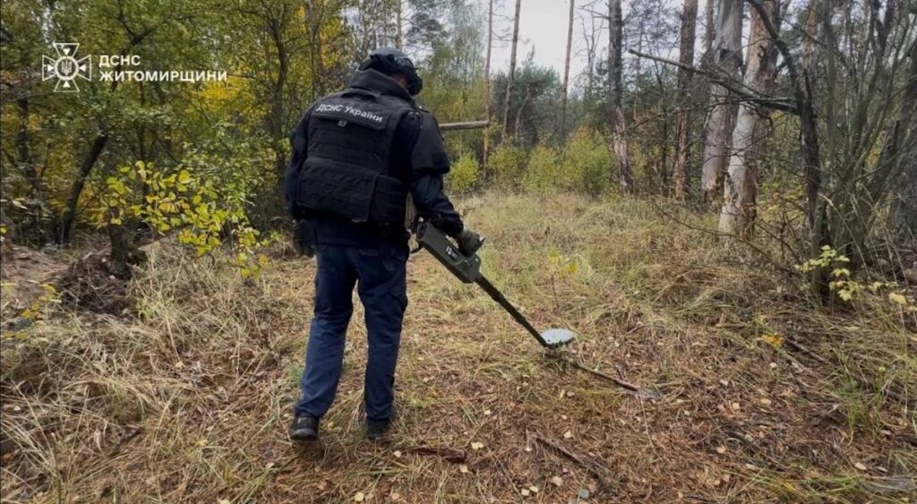 У Житомирській області знищили вибухонебезпечний предмет - Події. Джерело: Zhitomir-OnLine У Житомирській області знищили вибухонебезпечний предмет - фото №