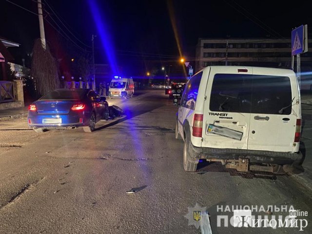 У поліції розповіли, як в Житомирі затримували неадекватного водія Honda, що підірвав гранату. ФОТО У поліції розповіли, як в Житомирі затримували неадекватного водія Honda, що підірвав гранату. ФОТО