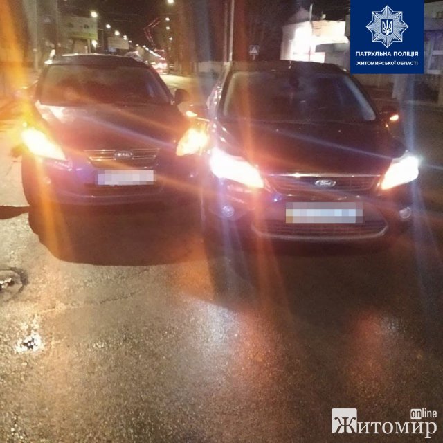 На Покровській у Житомирі зіштовхнулись Ford та KIA: один з водіїв був під дією наркотиків. ФОТО На Покровській у Житомирі зіштовхнулись Ford та KIA: один з водіїв був під дією наркотиків. ФОТО