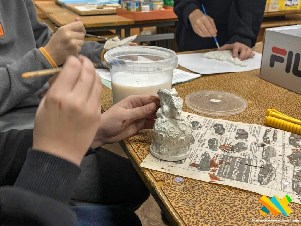 Від картону до космосу: як житомирські діти створюють техніку, що літає - Інформація. Джерело: Zhitomir-OnLine Від картону до космосу: як житомирські діти створюють техніку, що літає - фото №3