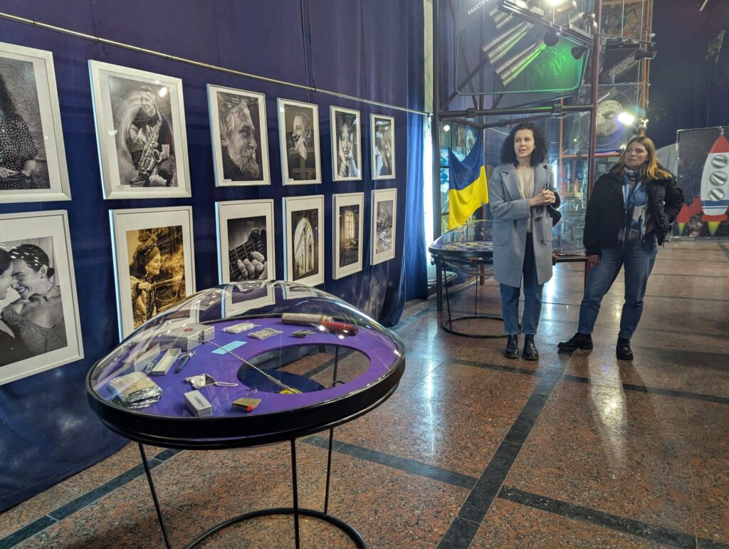 У Житомирі в Музеї космонавтики відкрилася фотовиставка Victoria Ruben «Мій світ у світлинах» - Події. Джерело: Zhitomir-OnLine У Житомирі в Музеї космонавтики відкрилася фотовиставка Victoria Ruben «Мій світ у світлинах» - фото №