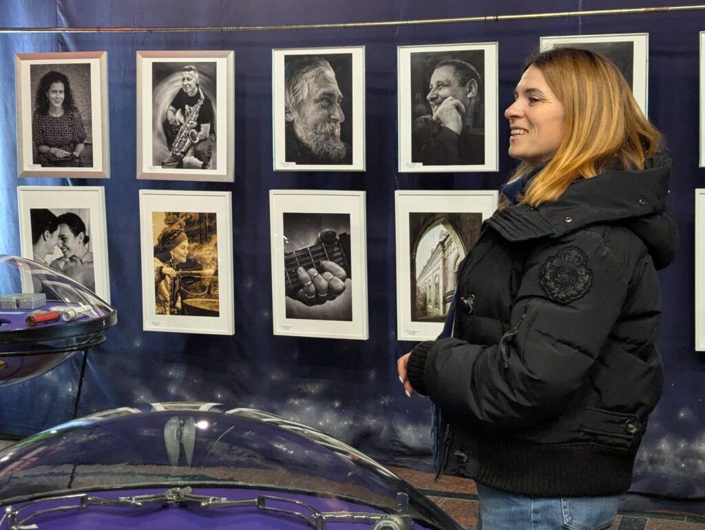 У Житомирі в Музеї космонавтики відкрилася фотовиставка Victoria Ruben «Мій світ у світлинах» - Події. Джерело: Zhitomir-OnLine У Житомирі в Музеї космонавтики відкрилася фотовиставка Victoria Ruben «Мій світ у світлинах» - фото №1