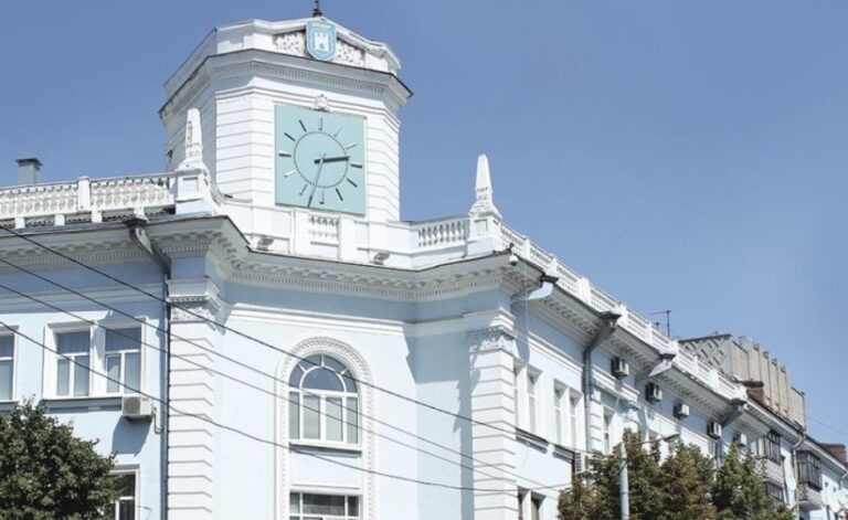 Позачерговий виконком у Житомирі 25 березня: ТЦК, бюджети кінотеатрів та шляховиків