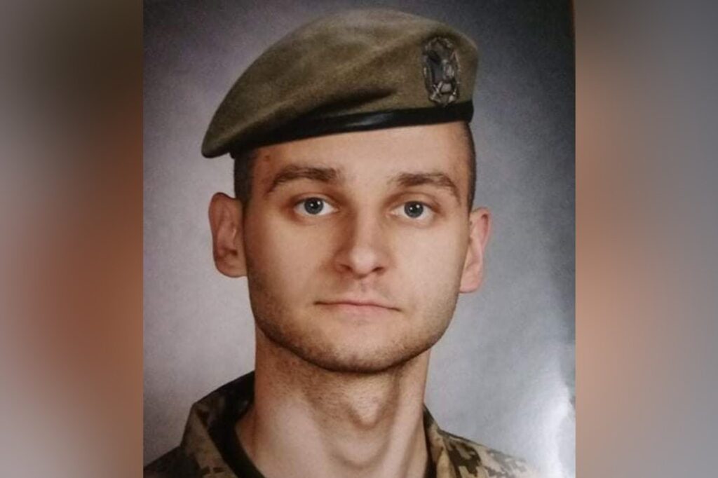 «Я досі не можу наїстися»: шокуюча сповідь строковика з Коростеня про 888 днів пекла в російських СІЗО. ВІДЕО