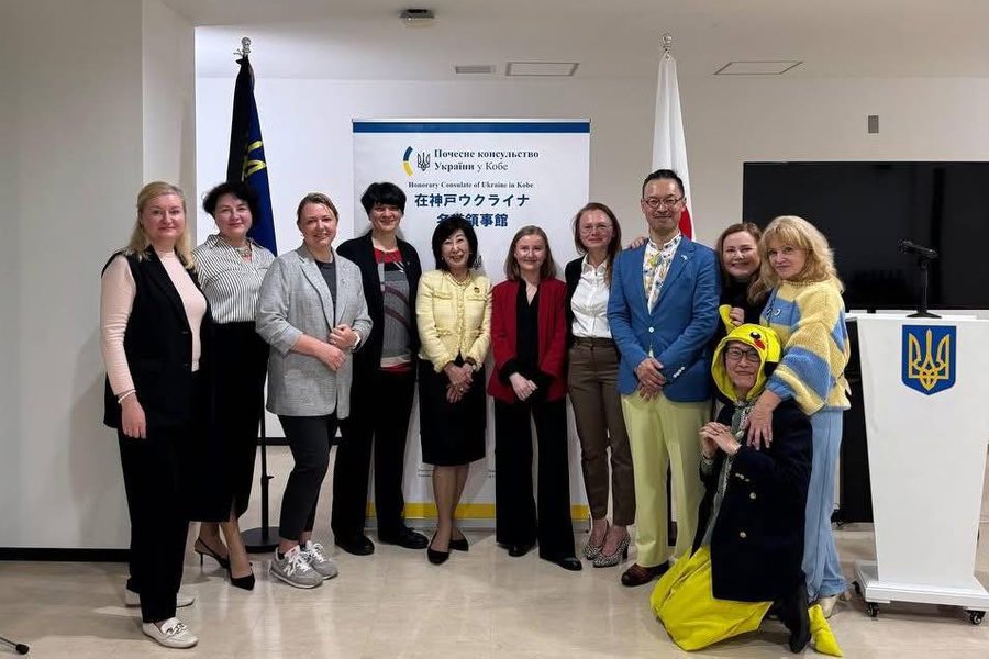Житомирянка стала амбасадоркою України в Японії та закохала місцевих у «Червону калину»