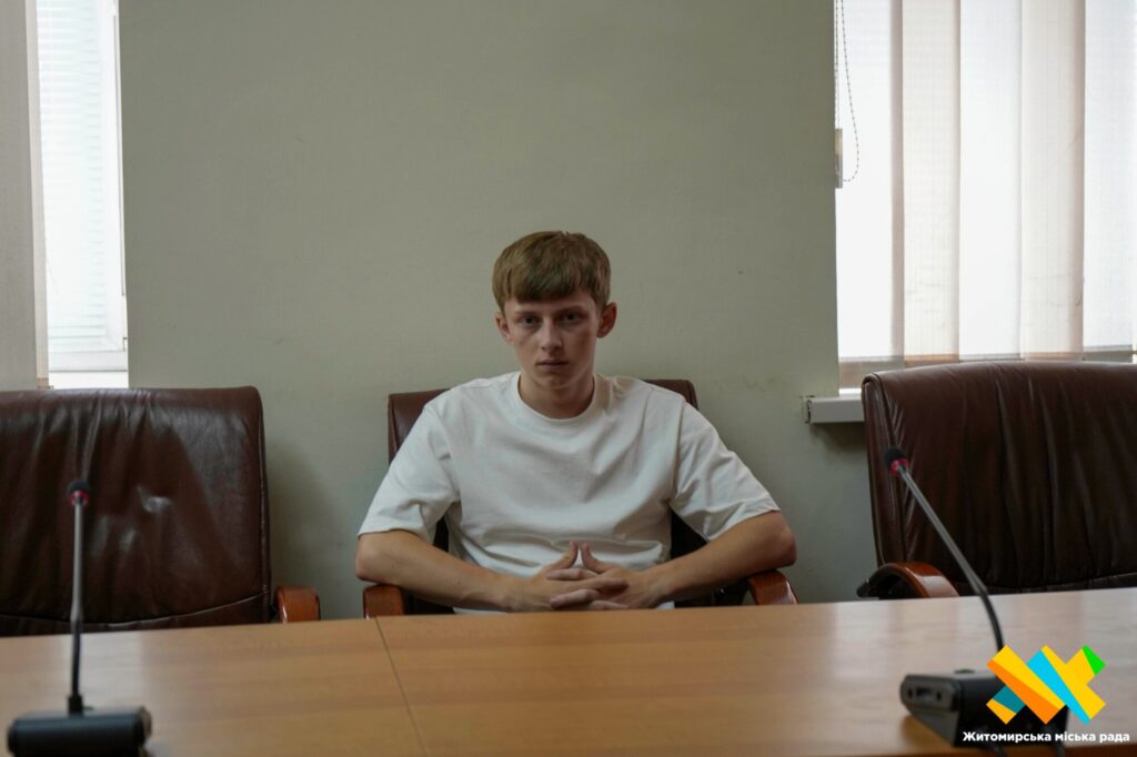 Безкоштовна теорія для ветеранів: у Житомирі патрульні розпочали навчання третьої групи майбутніх водіїв - Події. Джерело: Zhitomir-OnLine Безкоштовна теорія для ветеранів: у Житомирі патрульні розпочали навчання третьої групи майбутніх водіїв - фото №3