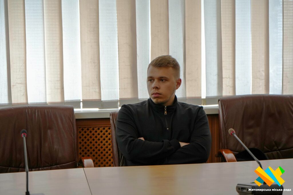 Безкоштовна теорія для ветеранів: у Житомирі патрульні розпочали навчання третьої групи майбутніх водіїв - Події. Джерело: Zhitomir-OnLine Безкоштовна теорія для ветеранів: у Житомирі патрульні розпочали навчання третьої групи майбутніх водіїв - фото №2