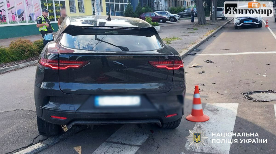 У Житомирі зіткнулися ВАЗ і Jaguar: травмовано 68-річного водія - Події. Джерело: Zhitomir-OnLine У Житомирі зіткнулися ВАЗ і Jaguar: травмовано 68-річного водія - фото №
