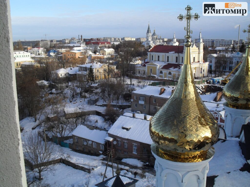 Від дерев’яної фортеці до величного храму: історія Замкової гори у Житомирі - фото №1