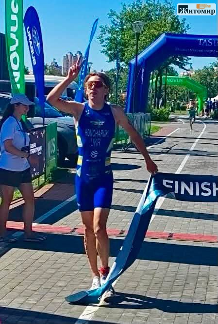 Житомирський студент Ілля Гончарук — чемпіон України з триатлону серед юніорів - Спорт. Джерело: Zhitomir-OnLine Житомирський студент Ілля Гончарук — чемпіон України з триатлону серед юніорів - фото №1