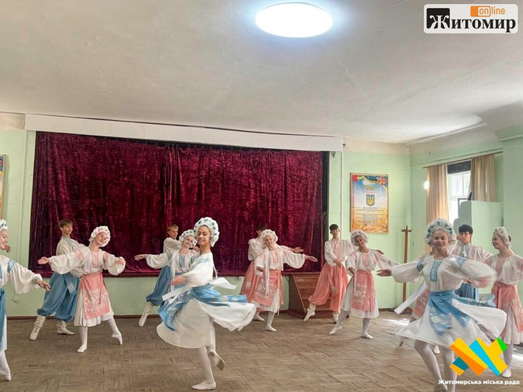 Вихованці Житомирської хореографічної школи «Сонечко» виступили у шпиталі для українських військових - Культура. Джерело: Zhitomir-OnLine Вихованці Житомирської хореографічної школи «Сонечко» виступили у шпиталі для українських військових - фото №5