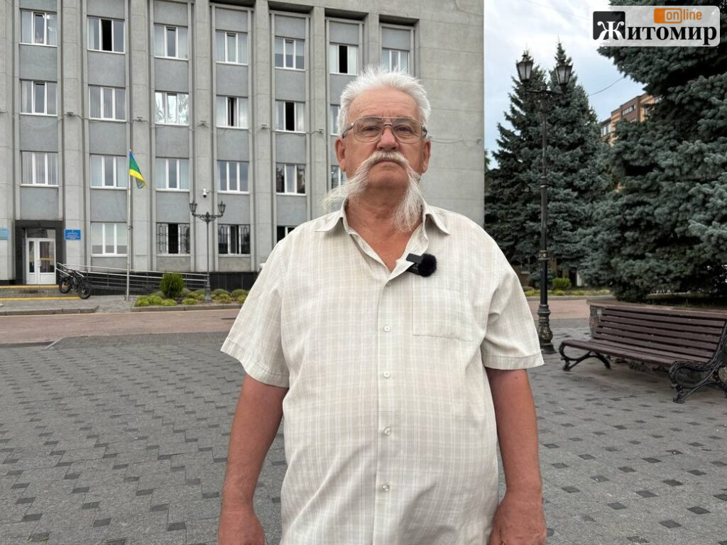Уночі на ратушу зайшли восьмеро рухівців — як у 1990 році Житомир підняв синьо-жовтий прапор - фото №4