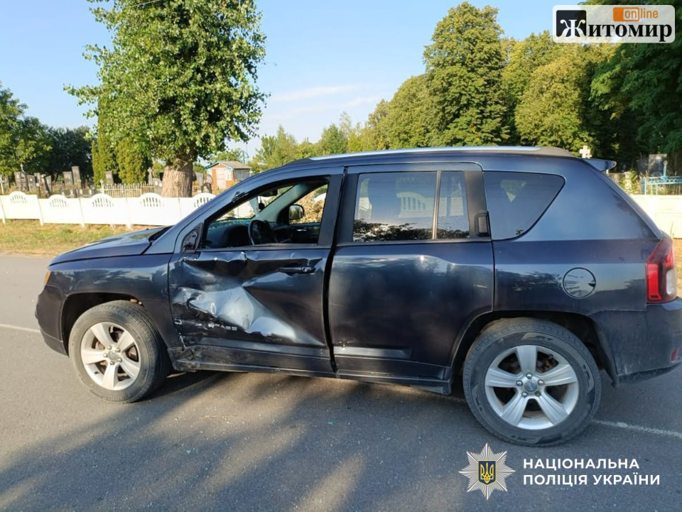 У Житомирському районі в ДТП за участю мотоциклів травмувалися шестеро людей, серед них троє неповнолітніх - фото №1