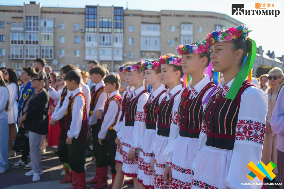 У Житомирі відзначили 35-ту річницю Незалежності України - фото №4