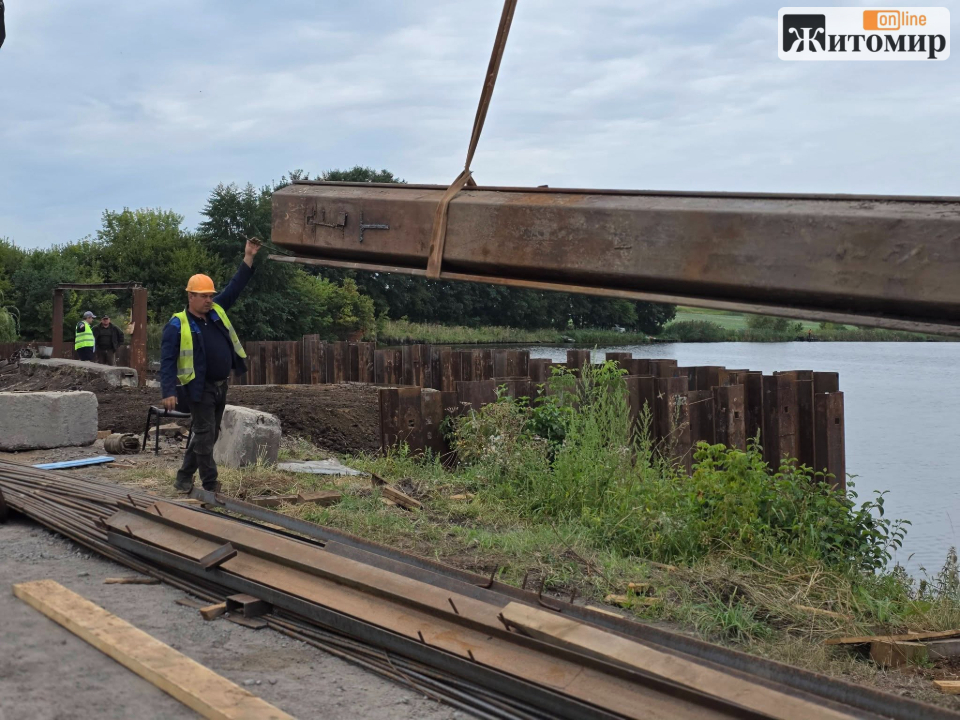 На трасі Житомир - Чернівці реконструюють міст, який не ремонтували понад 60 років - Інформація. Джерело: Zhitomir-OnLine На трасі Житомир - Чернівці реконструюють міст, який не ремонтували понад 60 років - фото №2