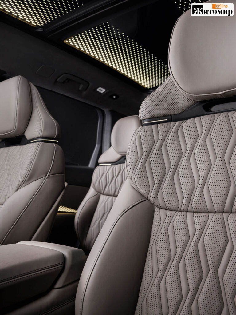 Audi представила найбільший автомобіль у своїй історії — флагманський Q9 - фото №4