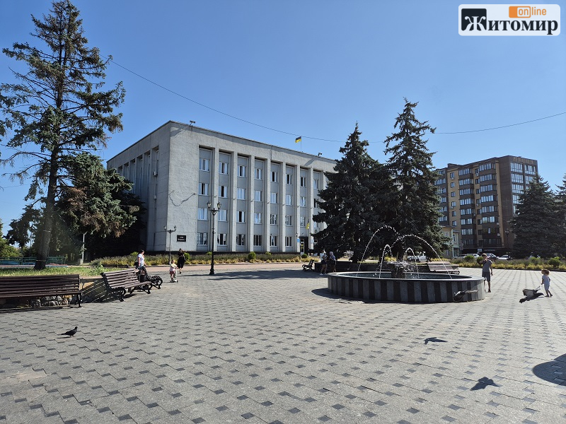 aazizov100820261