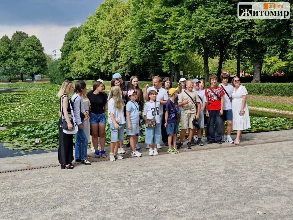 У Дортмунді відпочивають 15 дітей із Житомира, чиї батьки загинули, зникли безвісти або перебувають у полоні - Інформація. Джерело: Zhitomir-OnLine У Дортмунді відпочивають 15 дітей із Житомира, чиї батьки загинули, зникли безвісти або перебувають у полоні - фото №