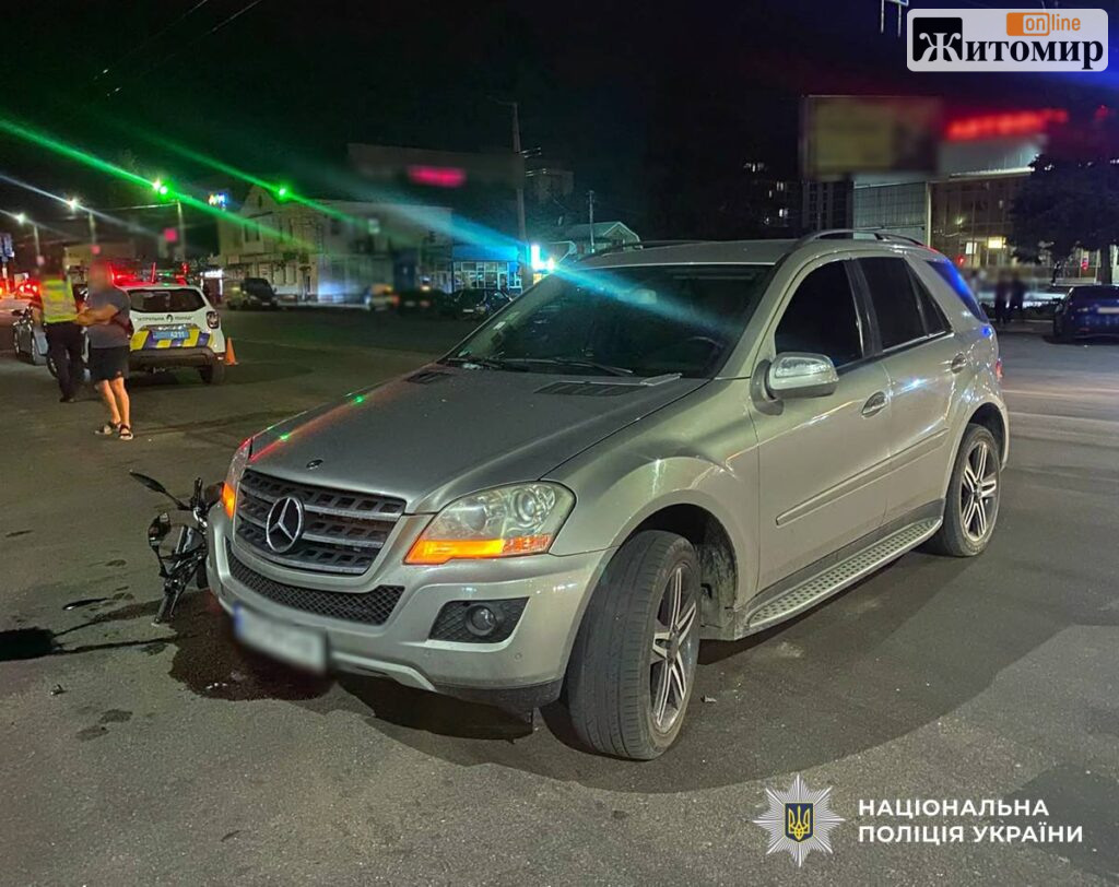 На Київській у Житомирі травмувався 18-річний мотоцикліст