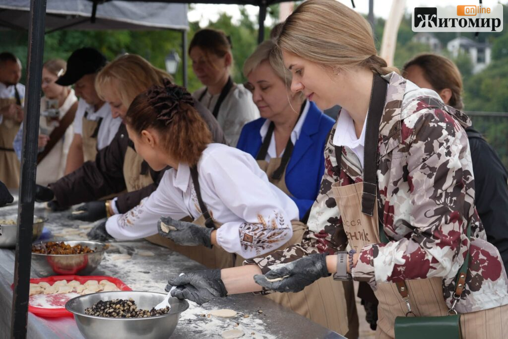 Попри петицію про скасування, «Вареник FEST» у Житомирі відбувся - фото №9