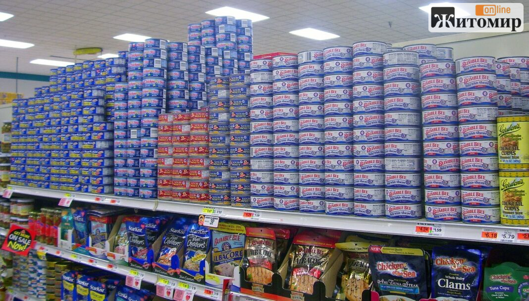 Canned_and_packaged_tuna_on_supermarket_shelves