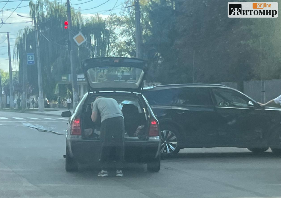 На Польовій у Житомирі сталася ДТП