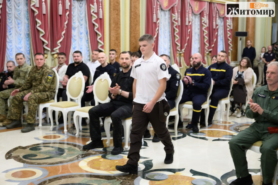 Давид Білоусов з Житомирщини отримав нагороду від Президента України — «Герой-рятувальник року»