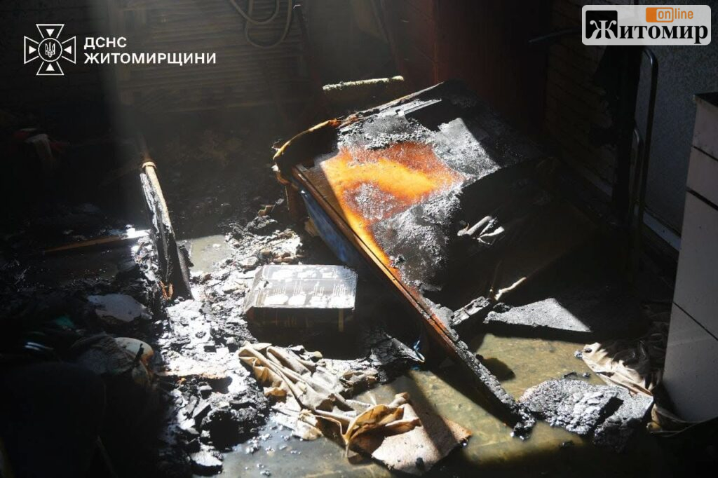 Через коротке замикання у житомирській багатоповерхівці сталася пожежа - фото №1
