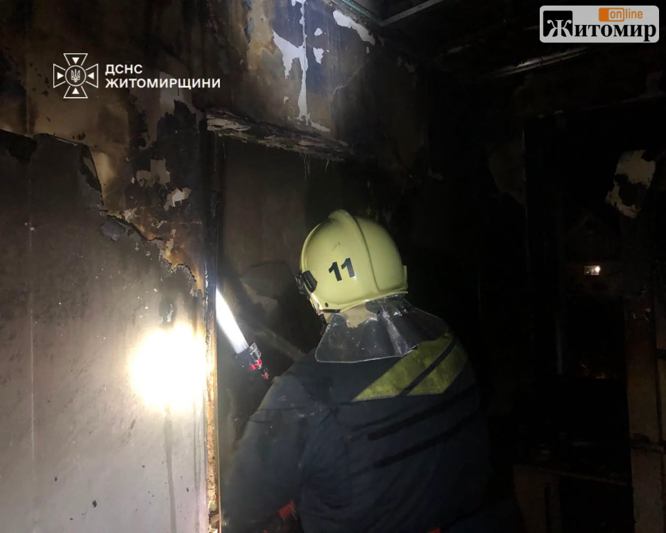 У селі Житомирського району загорілася кімната двоповерхового будинку - Події. Джерело: Zhitomir-OnLine У селі Житомирського району загорілася кімната двоповерхового будинку