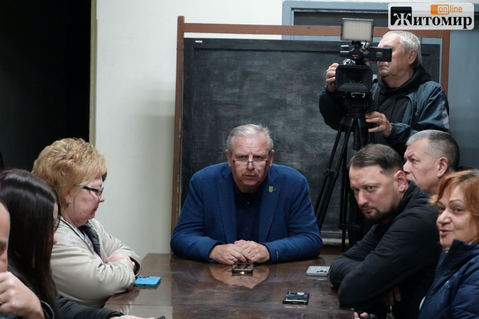 857891089_1605764788014190_7194027724564254325_n Після удару по енергооб’єкту в Бердичеві змінили графік навчання та відновлюють роботу насосних станцій