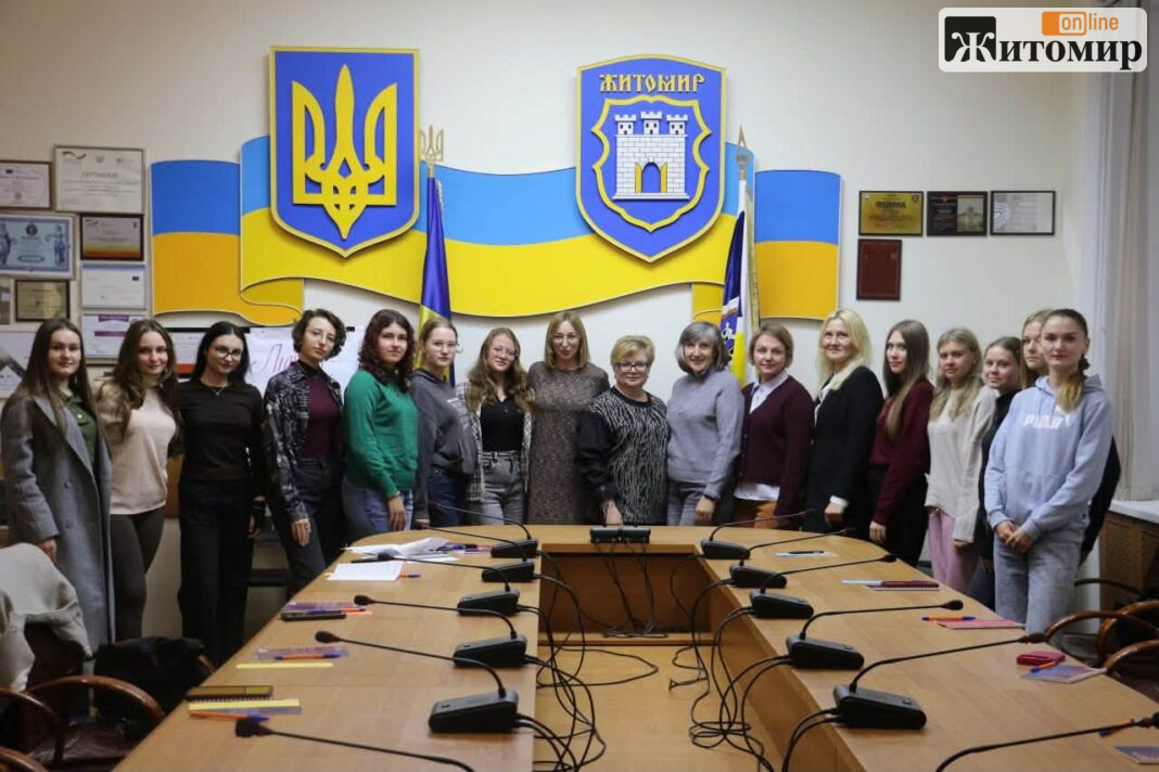 863353756_1411993917772478_154517293131282004_n У Житомирі стартувала п’ята Школа лідерок: навчаються 23 учасниці