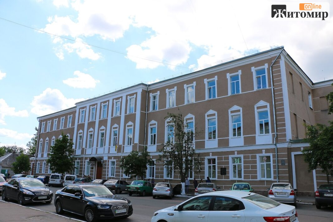 Житомирське рабинське училище та його наступник — Єврейський учительський інститут Будівля Житомирського єврейського учительського інституту, створеного на базі рабинського училища