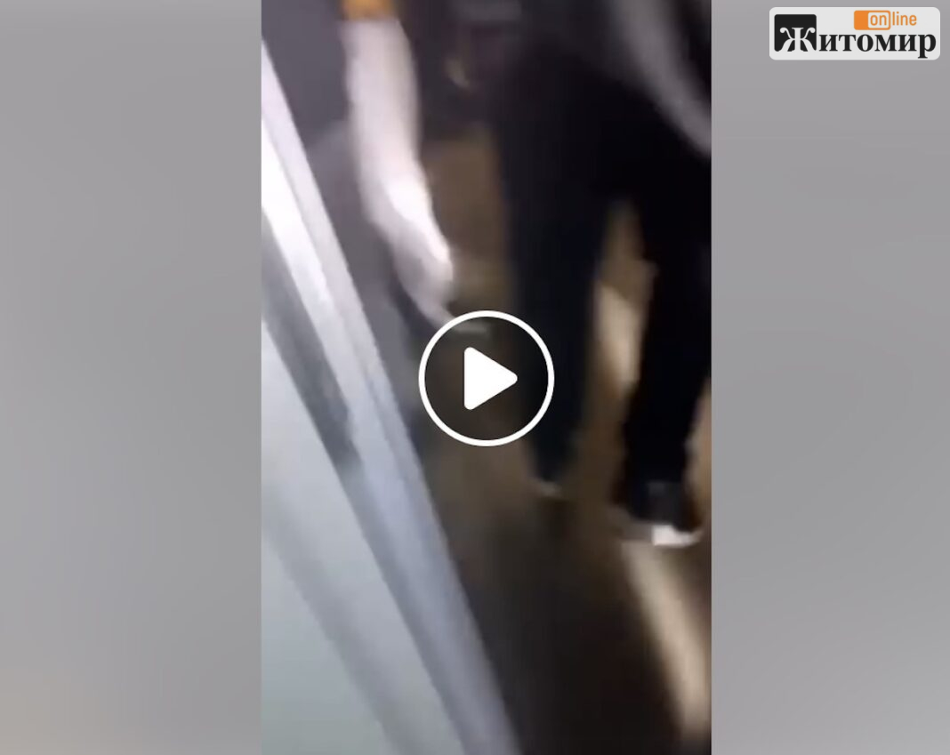 Screenshot У справі про побиття 12-річного школяра в Бердичеві оприлюднили відео: поліція відкрила провадження