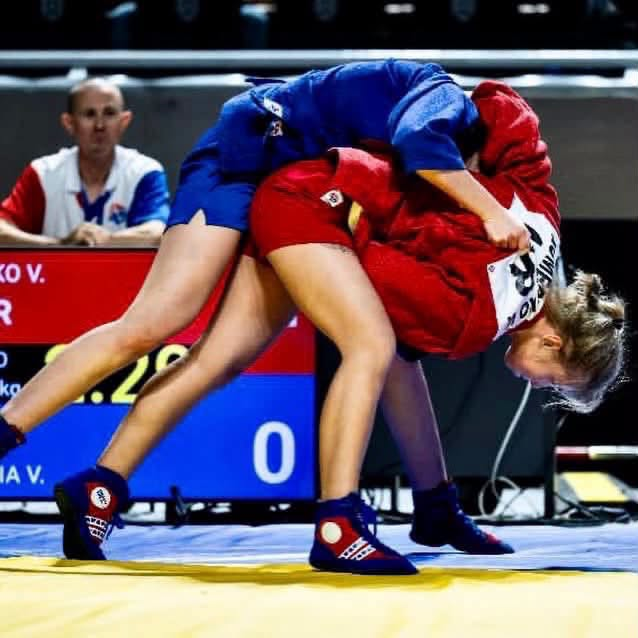 Житомирські самбістки вибороли срібло та бронзу на чемпіонаті світу - Корисна інформація Житомира та Житомирщини. Джерело: Zhitomir-OnLine Житомирські самбістки вибороли срібло та бронзу на чемпіонаті світу