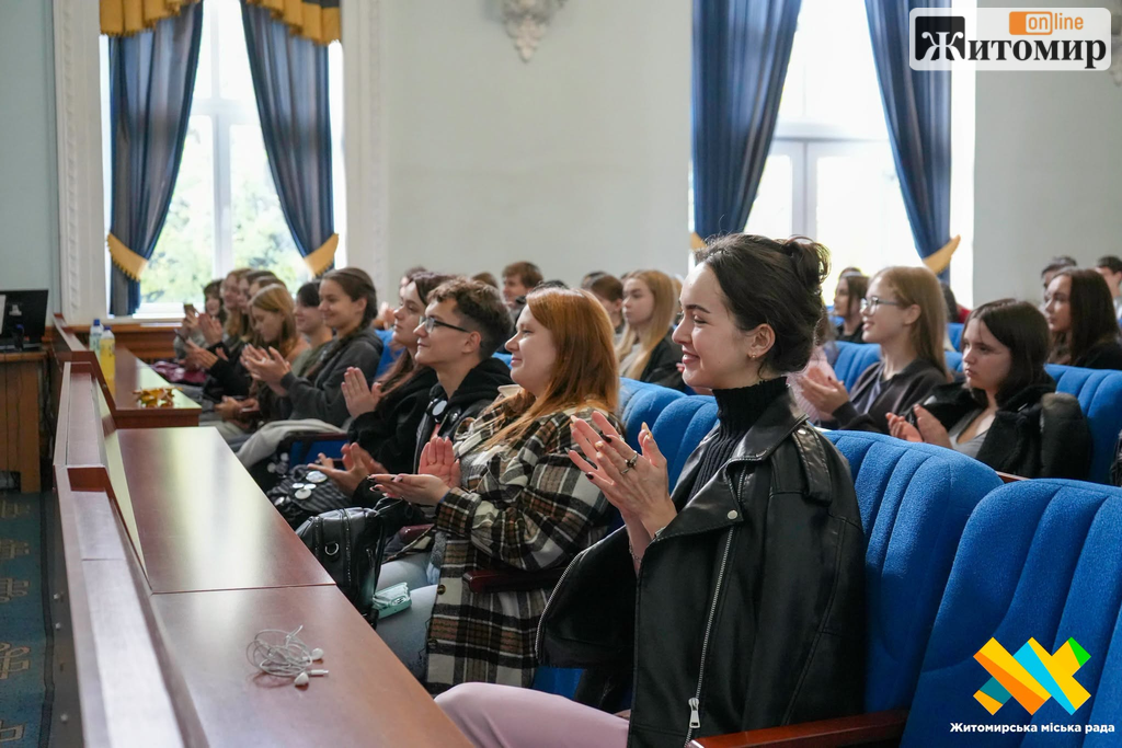 У Житомирі 62-га «Школа місцевого самоврядування» об’єднала понад 90 учасників - Корисна інформація Житомира та Житомирщини. Джерело: Zhitomir-OnLine У Житомирі 62-га «Школа місцевого самоврядування» об’єднала понад 90 учасників